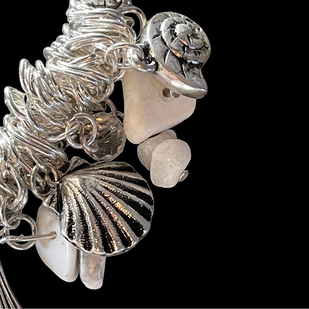 Stretch Silver & White Seashell Bracelet - Picture 9 of 10